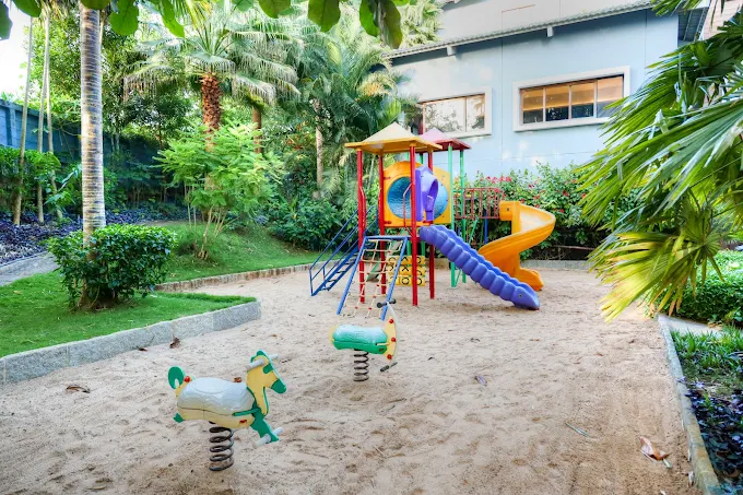 Purple Palms Resort & Spa